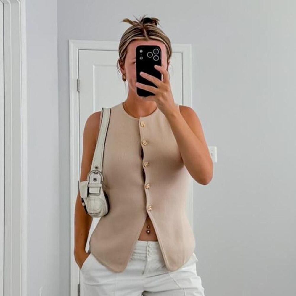 Unbranded Women's White and Cream Gilet